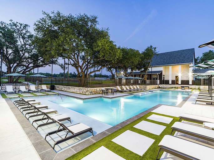 pool 2 moderea georgetown